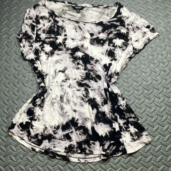 Simply Vera Vera Wang Tops Simply Vera Vera Wang Womens Black